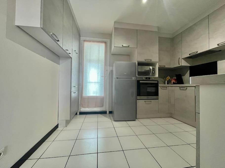 Duplex 70M2 - Vue Cite Medievale - Parking Gratuit Carcassone Exterior photo