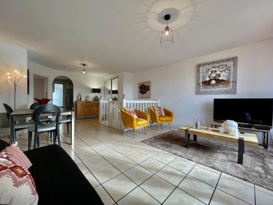 Duplex 70M2 - Vue Cite Medievale - Parking Gratuit Carcassone Exterior photo